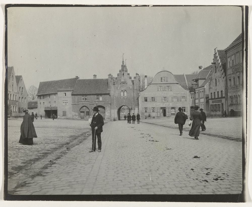 Plein in een stad (c. 1900) by anonymous