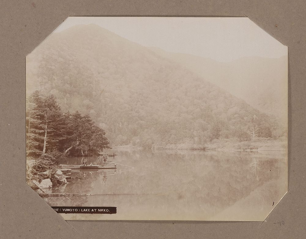Gezicht op het meer van Yumoto bij Nikko, Japan (c. 1890 - in or before 1903) by anonymous