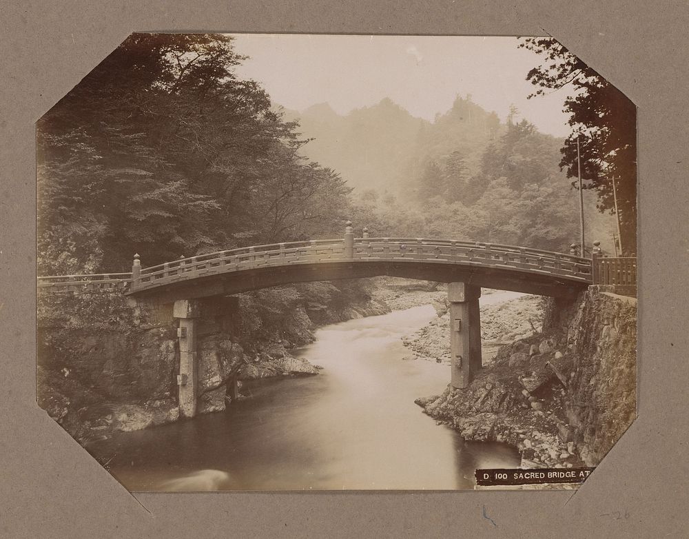 Shinkyo of Heilige brug in Nikko, Japan (c. 1890 - in or before 1903) by anonymous