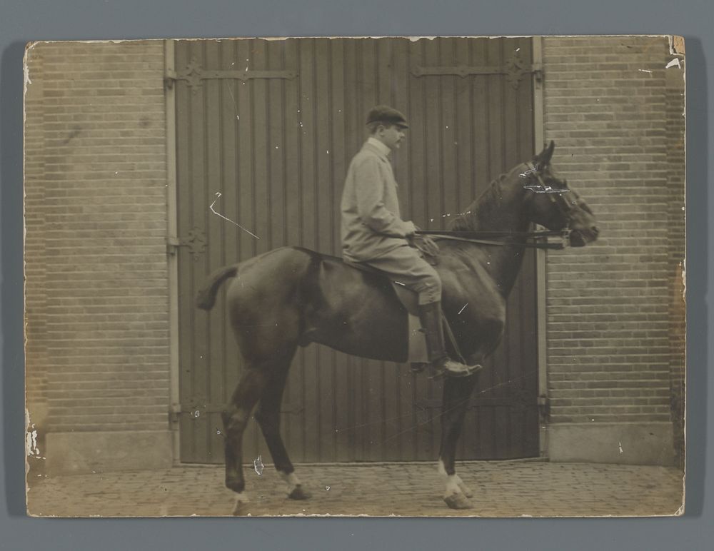 Henk van de Berg op zijn paard Bobbie  voor de schuur (c. 1896) by Hendrik Herman van den Berg