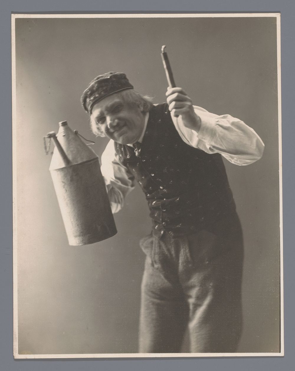 Portret van Ludwig Auer in het toneelstuk 'Der heilige Florian' (1913 - 1915) by anonymous