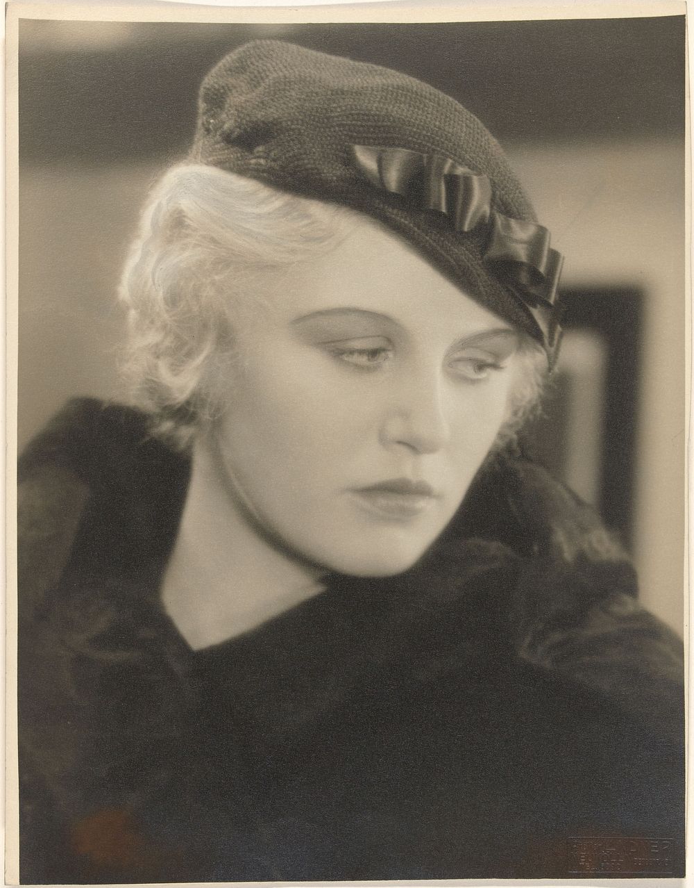 Portret van actrice Camilla Spira (1930 - 1950) by Lindner