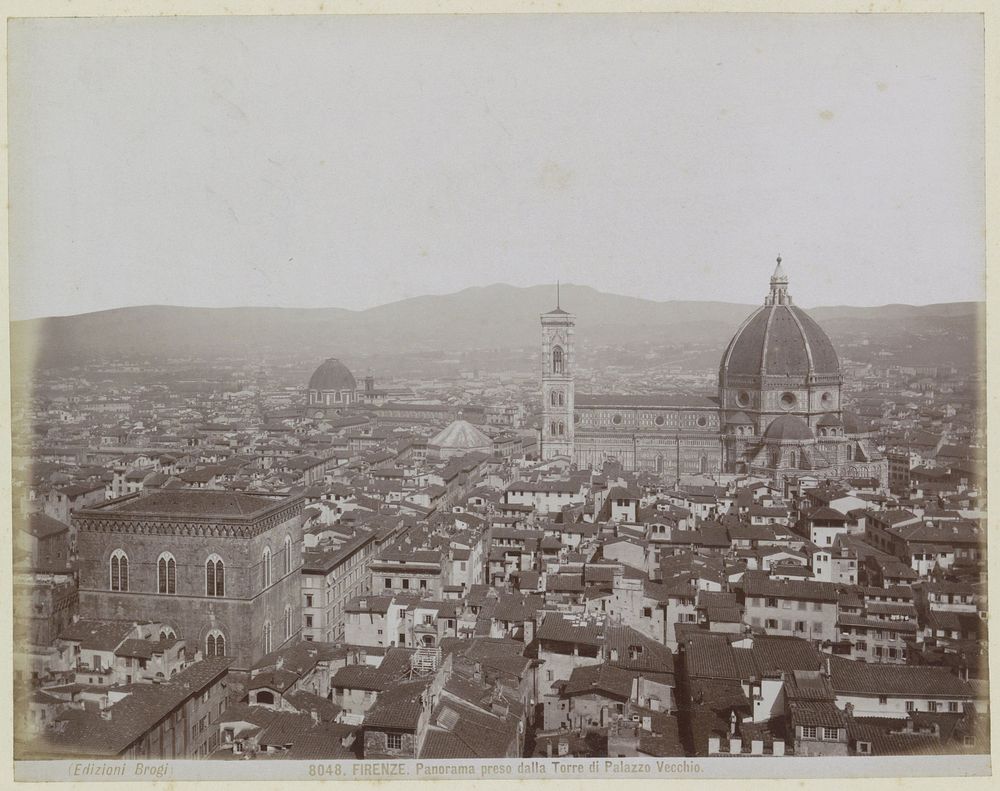 Gezicht op de Florence met rechts de Domkerk (c. 1870 - c. 1900) by Brogi