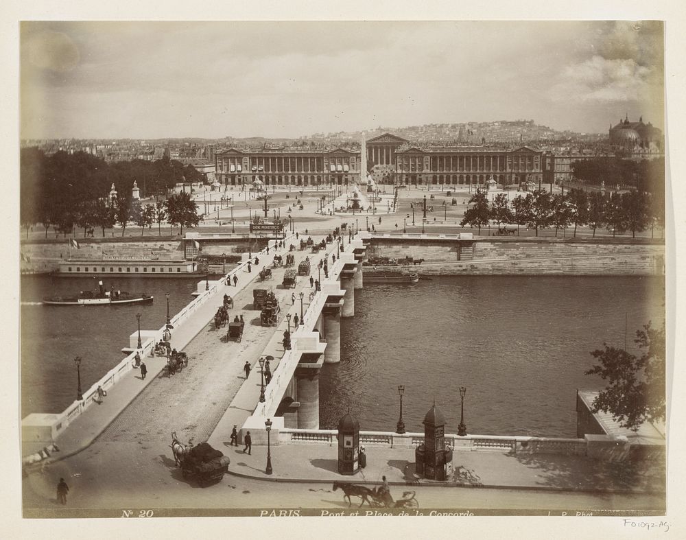 Pont en Place de la Concorde in Parijs, gezien vanaf het Huis van Afgevaardigden (c. 1880 - c. 1900) by Louis Antoine Pamard