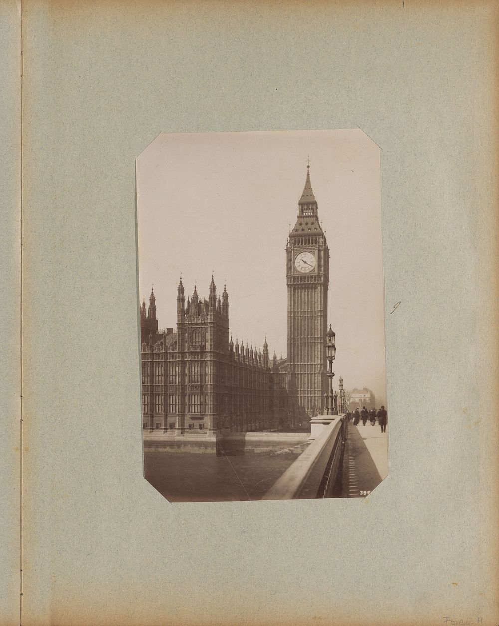 Houses of Parliament en de Big Ben gezien vanaf Westminster Bridge in Londen (c. 1880 - c. 1910) by anonymous