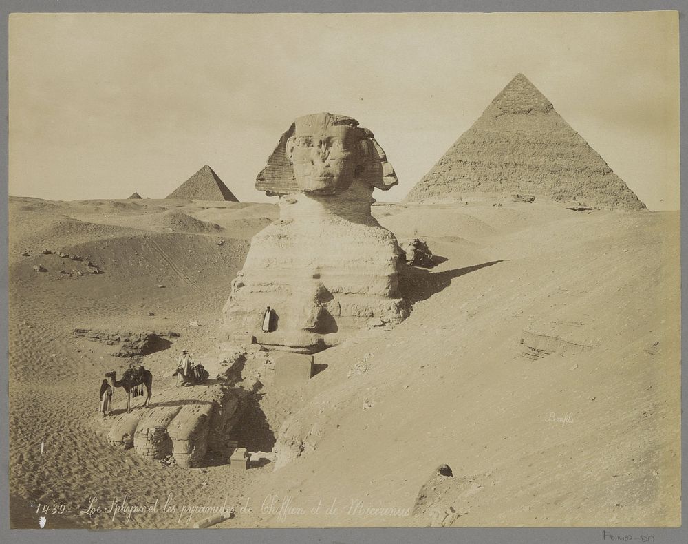 Sfinx en de piramides van Chefren en van Mykerinos (c. 1895 - in or before 1905) by Maison Bonfils