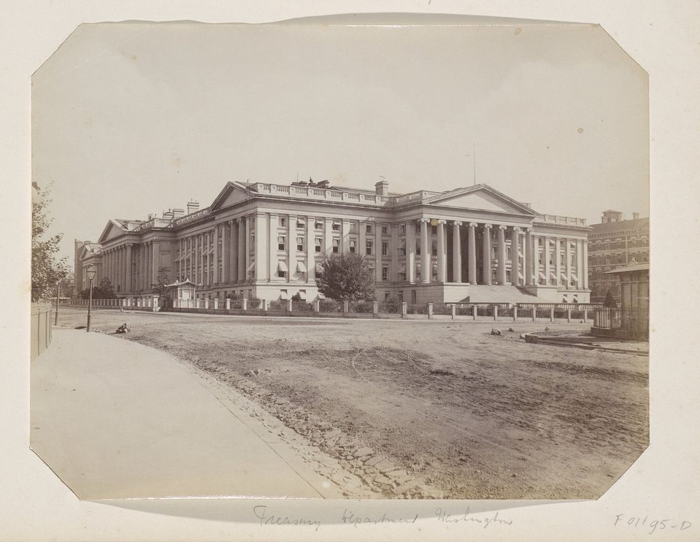 Exterieur van het Amerikaans ministerie van Financiën in Washington D.C. (c. 1860 - c. 1900) by anonymous