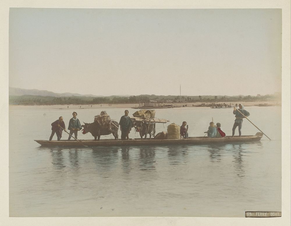 Mensen en vee op een veerboot in Japan (c. 1870 - c. 1900) by anonymous