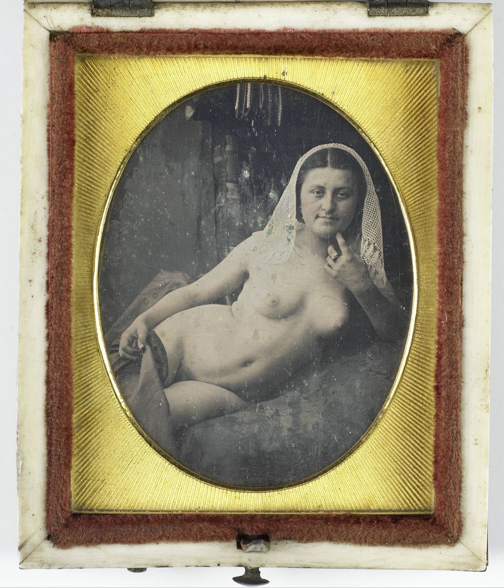 Portret van een onbekende naakte vrouw (1840 - 1860) by Bruno Braquehais