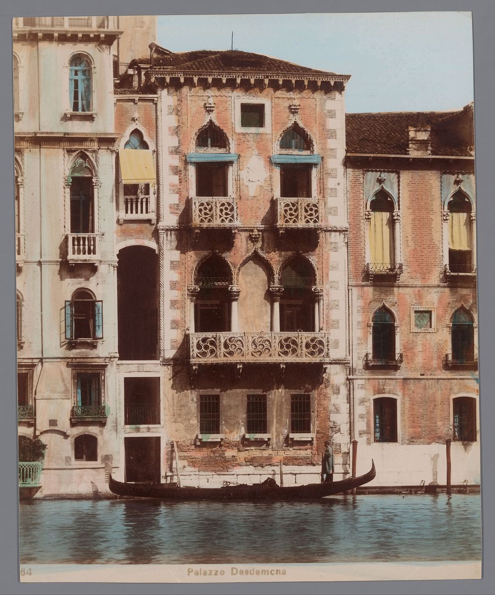 Façade van het Palazzo Contarini Fasan te Venetië (1851 - 1900) by anonymous