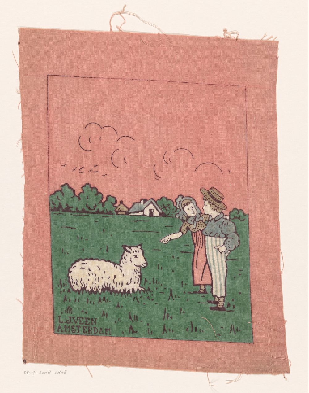Jongen, meisje en schaap in een weiland (c. 1890 - c. 1920) by anonymous