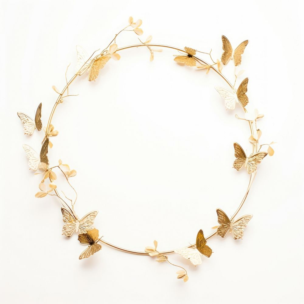 Necklace jewelry wreath gold.