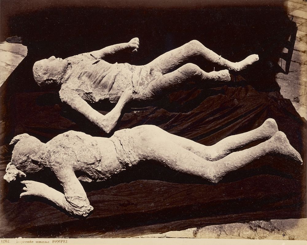 Impronte umane, Pompei by Giorgio Sommer