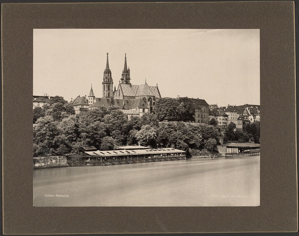 Basel, das Munster by Photoglob