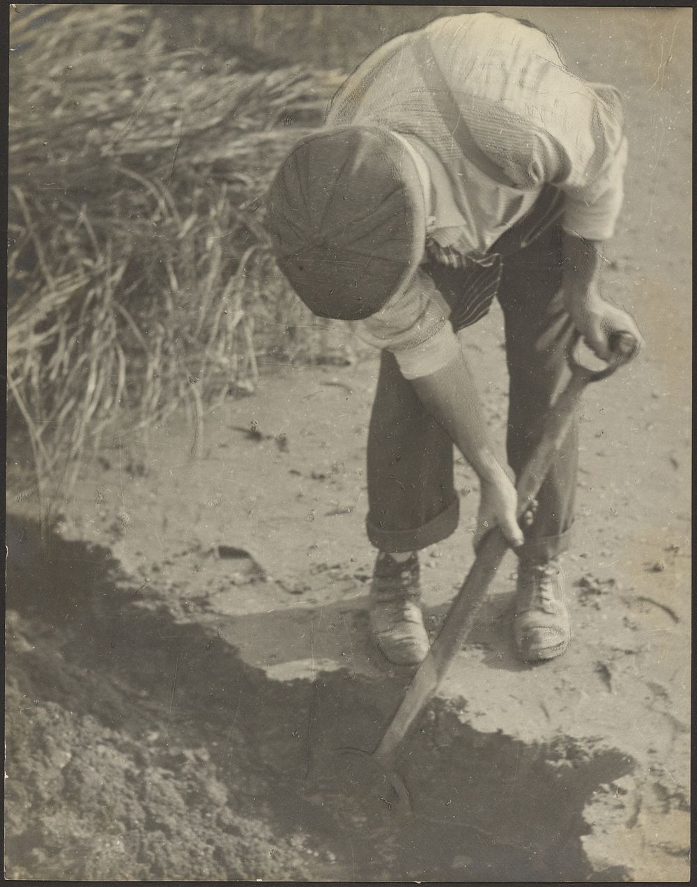 Man Digging in Mud by Louis Fleckenstein