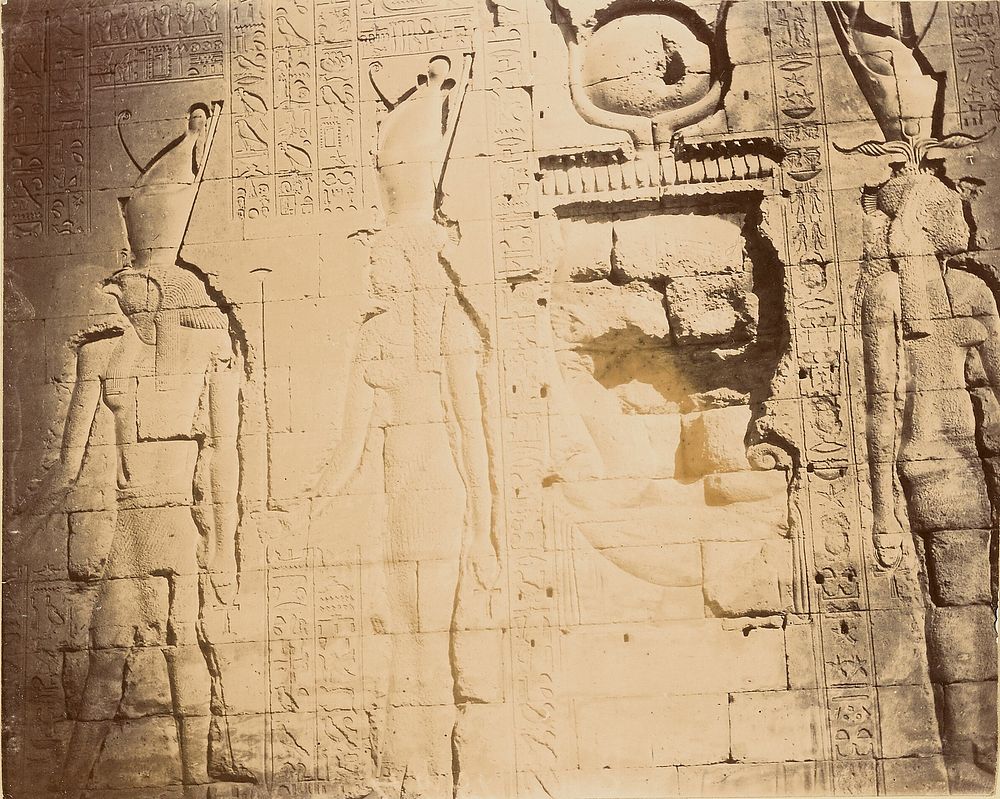 Wall with hieroglyphs