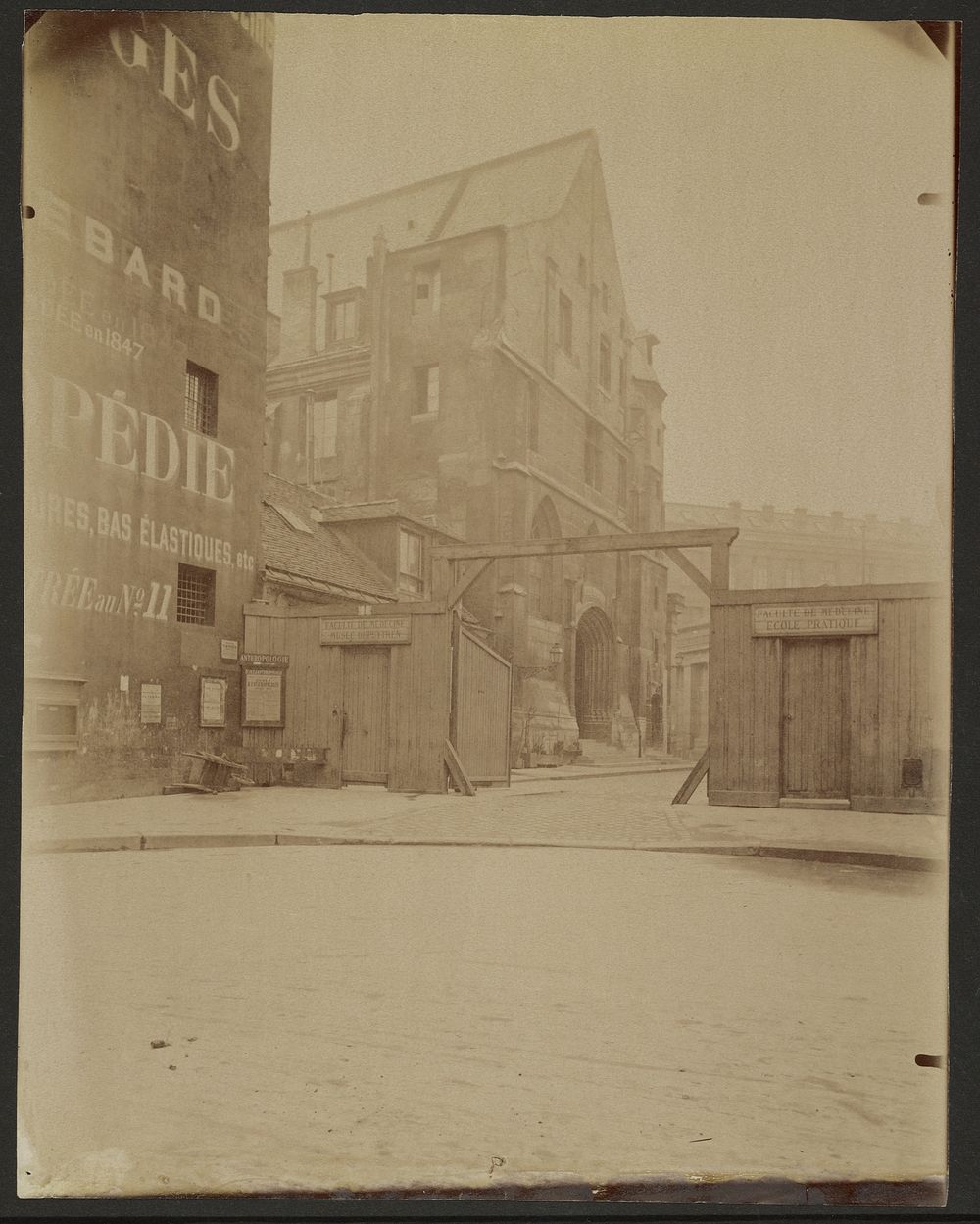 Ancien convent des Cordeliers, No. 15 rue de l'Ecole de Médecine, 6th arrondissement by Eugène Atget