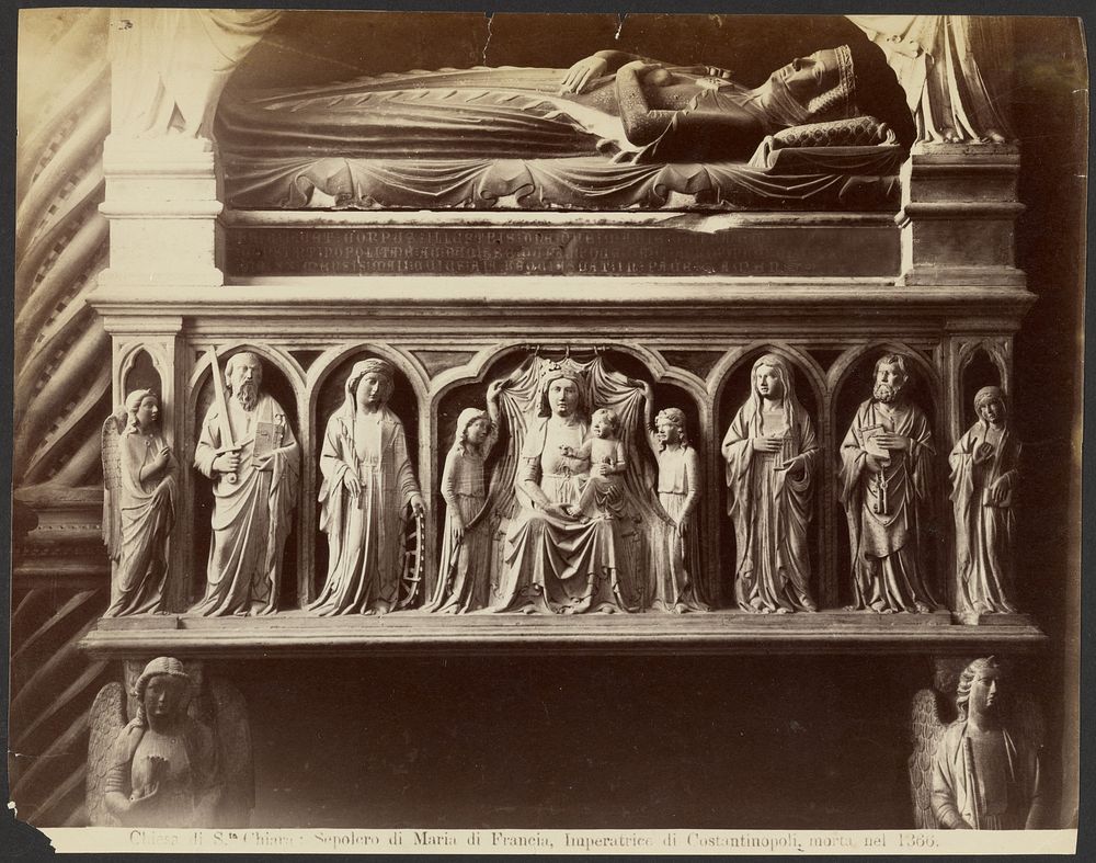 Chiesa de Sta. Chiara:  Sepolero di Maria di Francia, Imperatrice di Constantinopoli, Morta nel 1366 by Giorgio Sommer