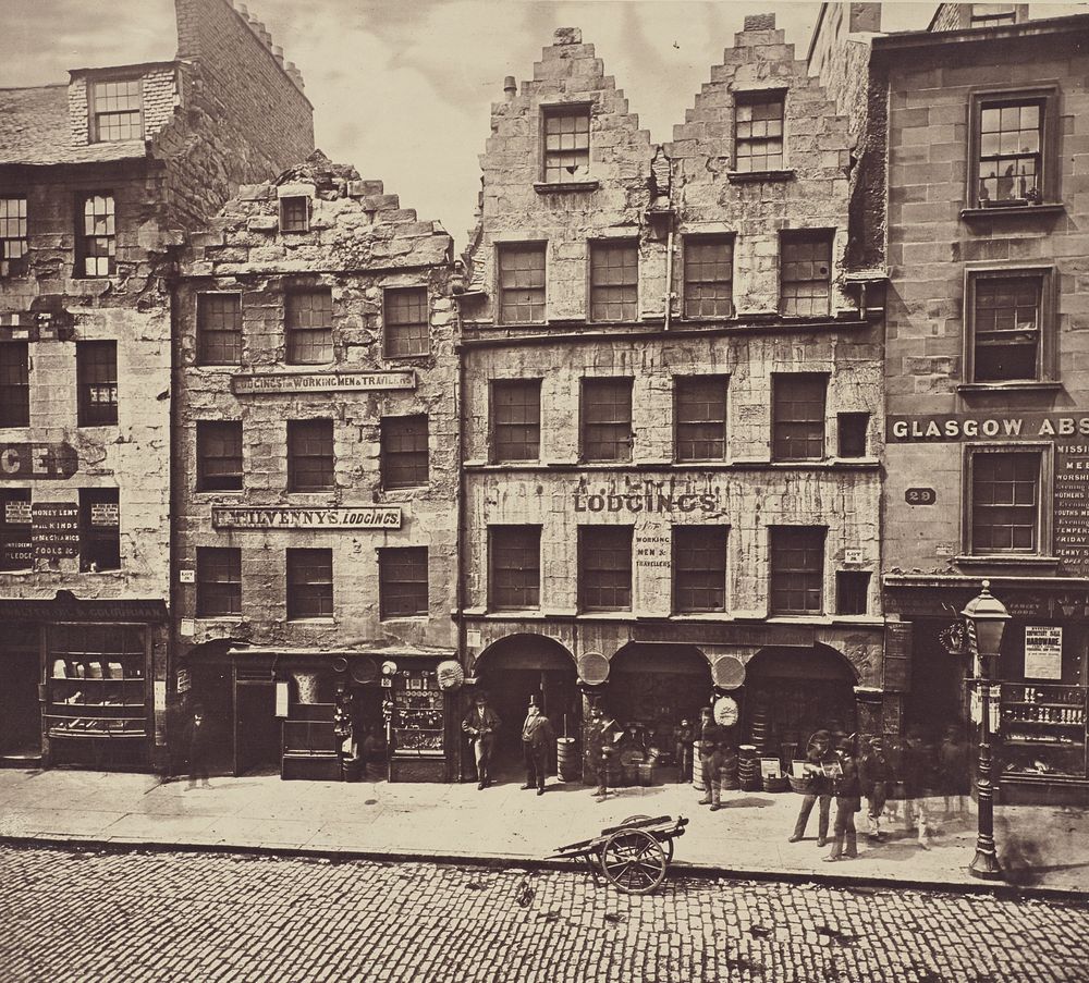 Old Building, High Street. by Thomas Annan