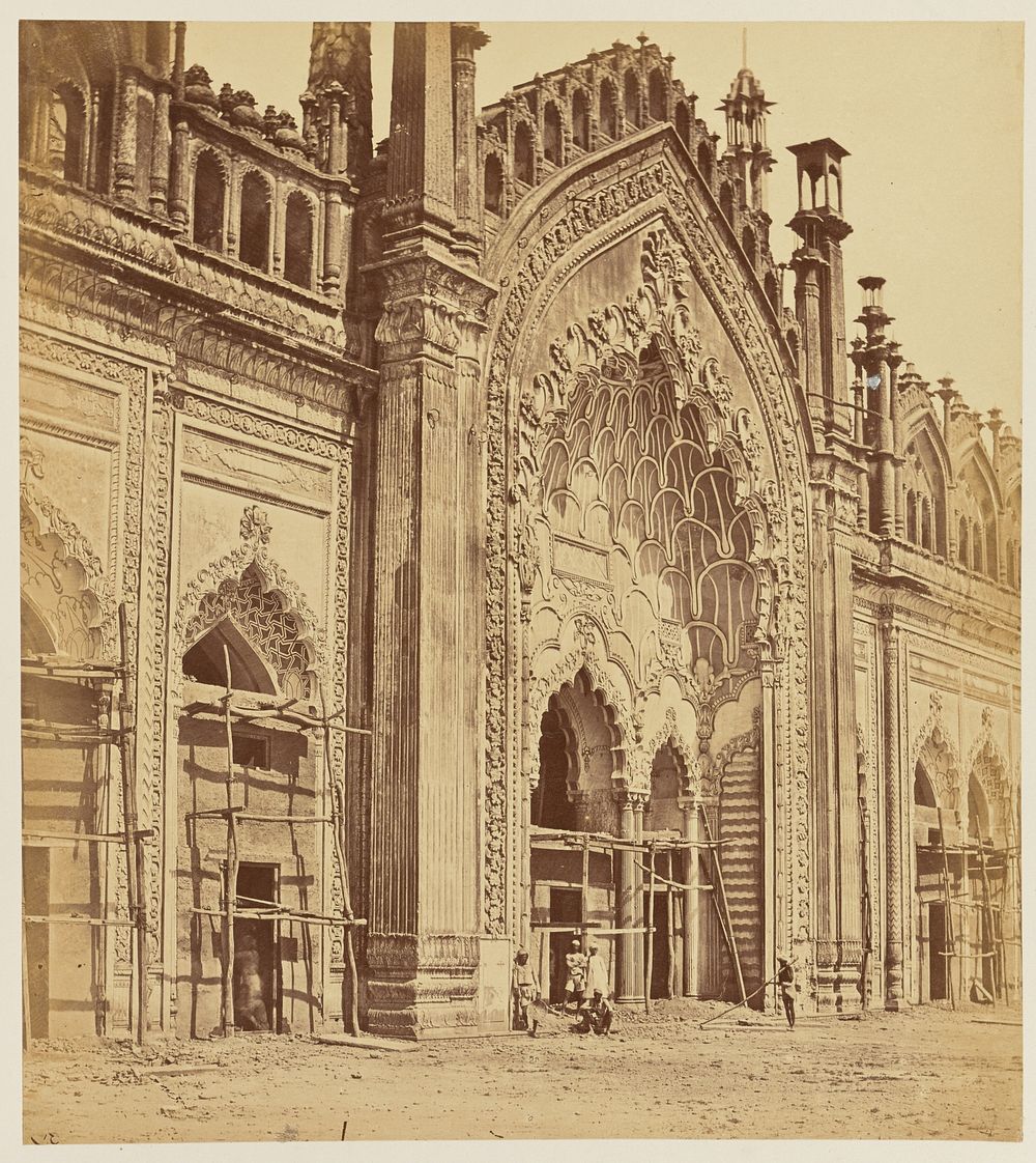 Jumina Musjid Gate, Lucknow by Felice Beato