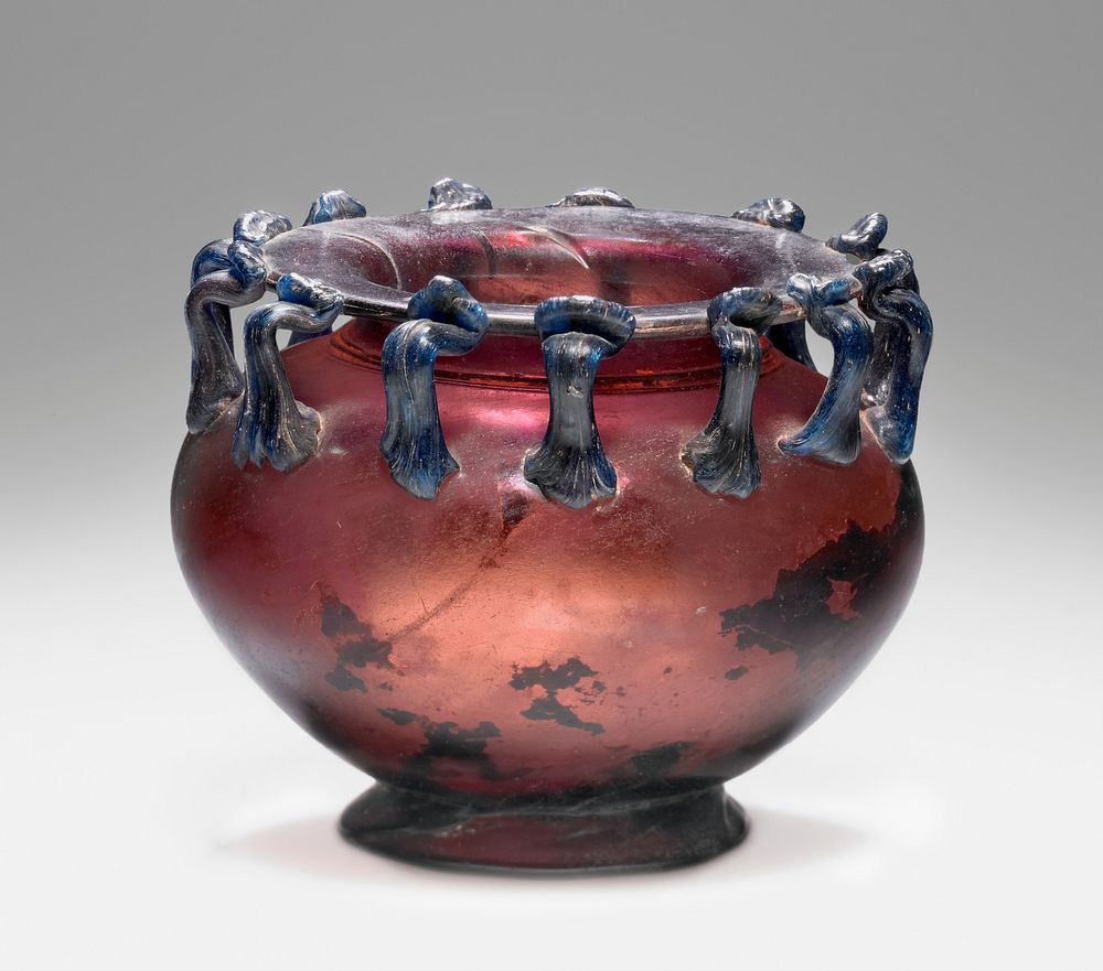 Vessel with 13 Handles