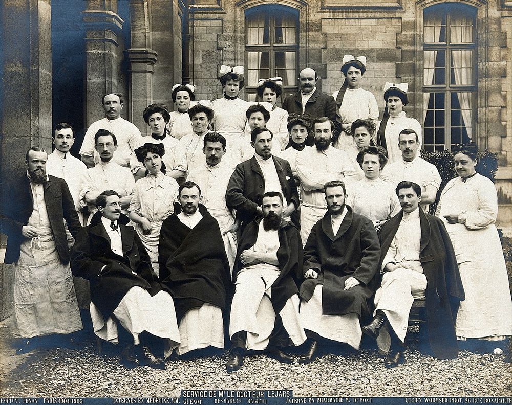 F. Lejars and the staff of Tenon hospital, Paris. Photograph by Lucien Wormser.
