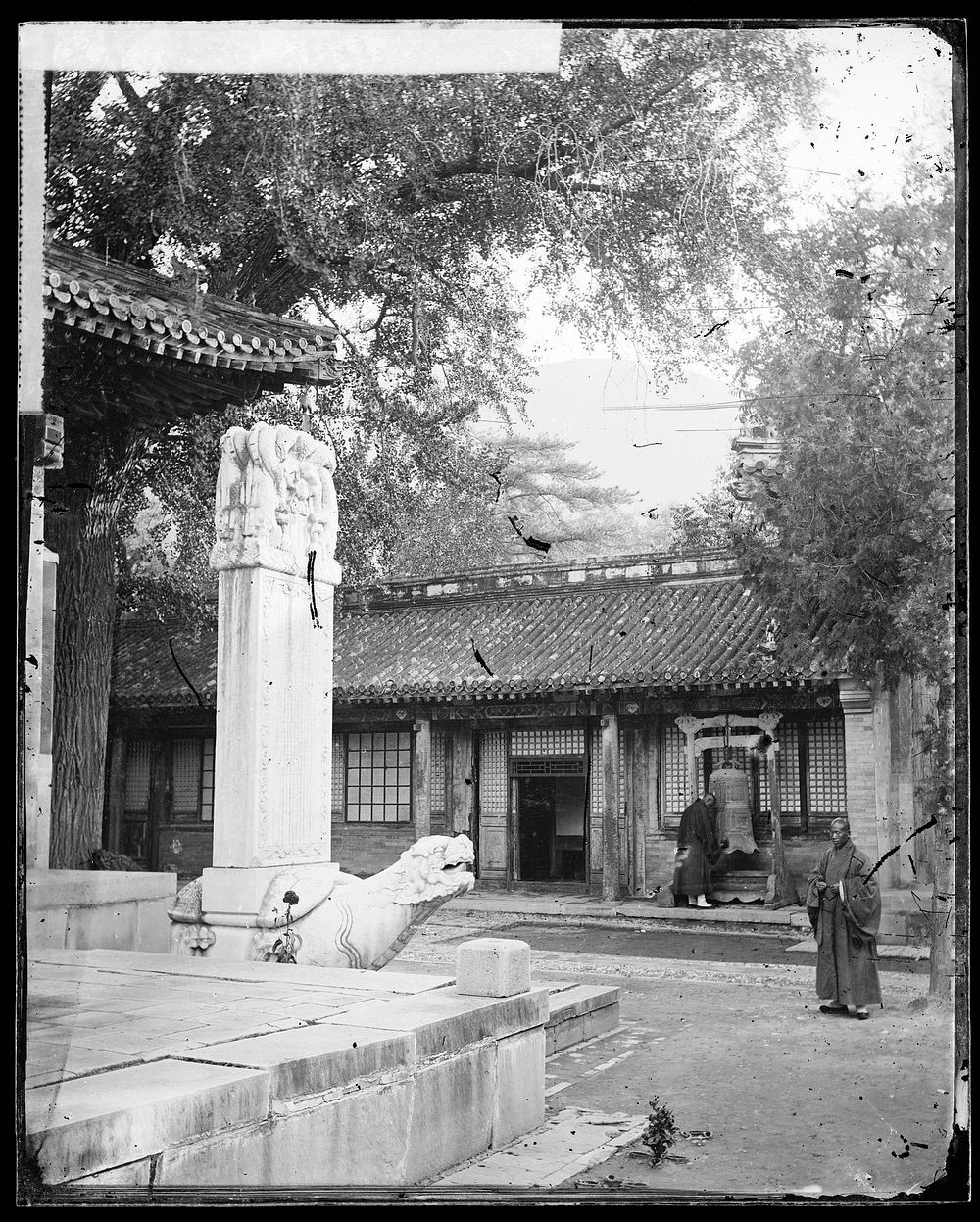 Yuen Ming Yuen, Pechili province, China. Photograph by John Thomson, 1871.