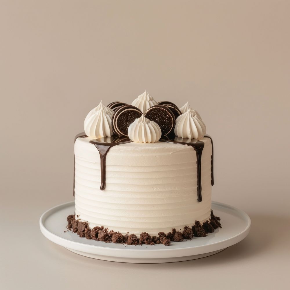 Simple minimalist cake dessert cream food.