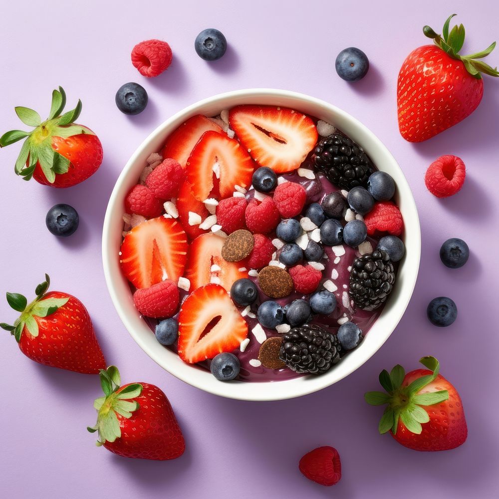 Acai bowl strawberry blackberry blueberry.