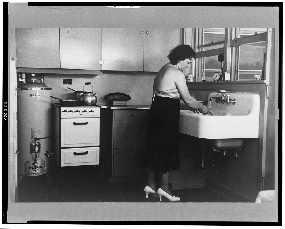 Hightstown homesteader in the kitchen of her new home, New Jersey. Sourced from the Library of Congress.