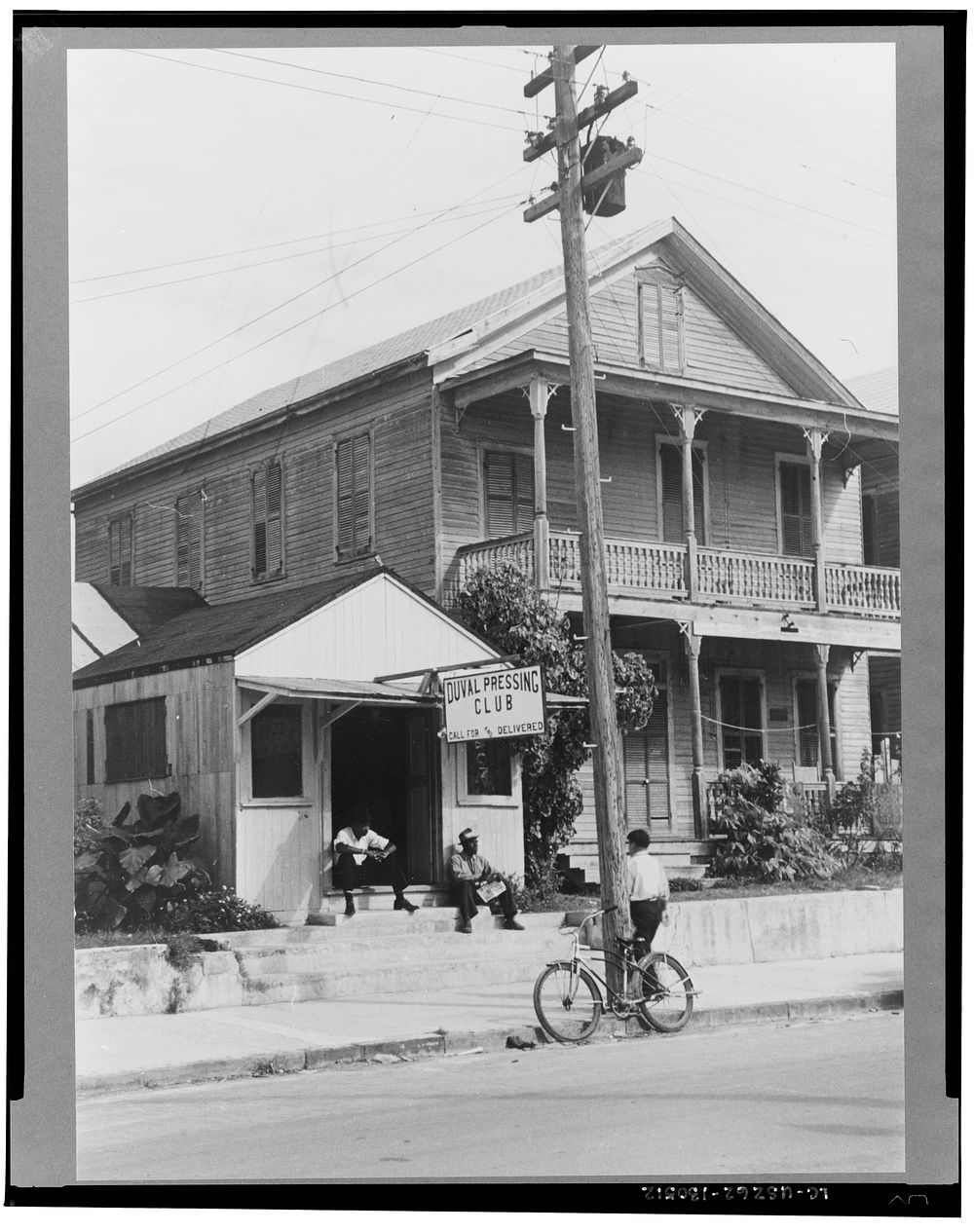 Duval Street, Key West, Florida. Sourced from the Library of Congress.