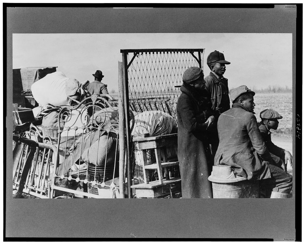 Evicted sharecroppers along Highway 60, New Madrid County, Missouri. Sourced from the Library of Congress.