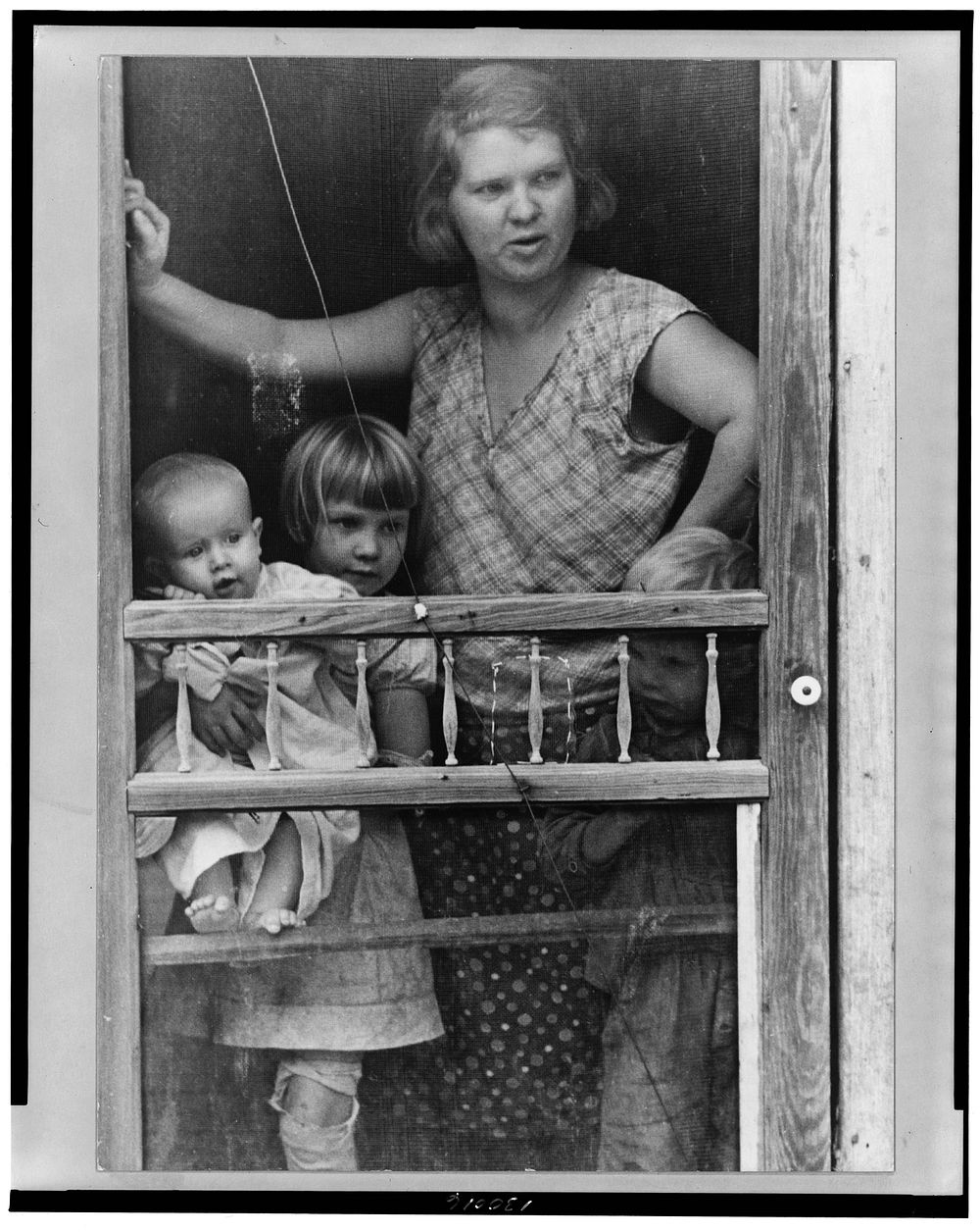 Family of prospective client, Brown County, Indiana. Sourced from the Library of Congress.