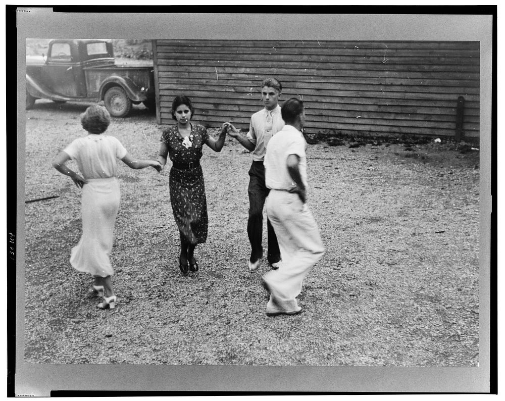 Dancers taught by Leonard Kirk, Cumberland Homesteads, Crossville, Tennessee. Sourced from the Library of Congress.