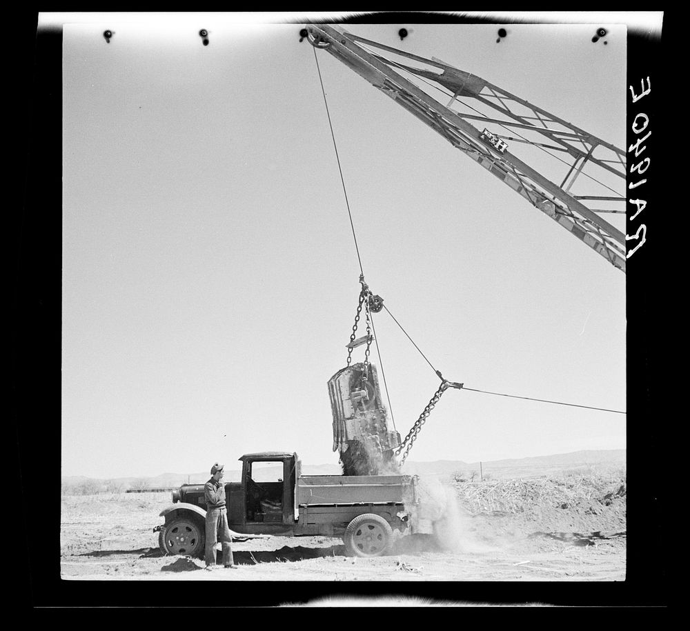 Constructing a new irrigation canal. Bosque Farms, New Mexico. Sourced from the Library of Congress.