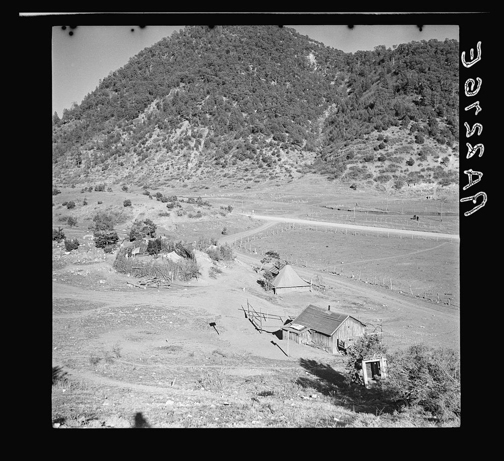 Some of houses and tents inhabited by the Indians. Mescalero Reservation, New Mexico. Sourced from the Library of Congress.