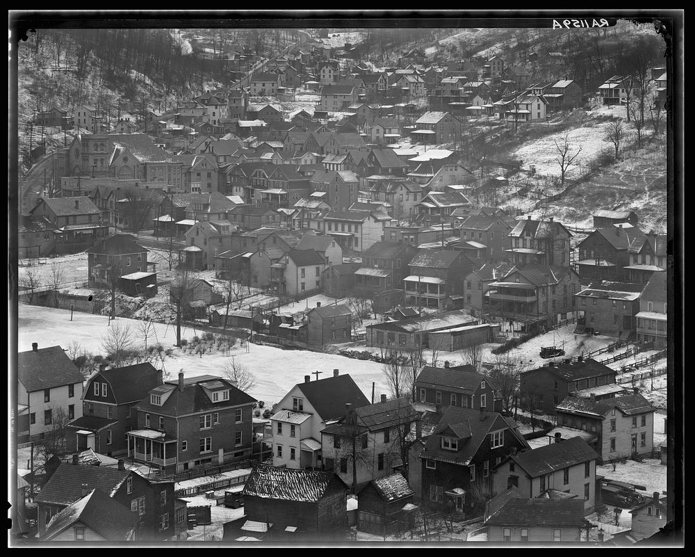 Johnstown housing. Pennsylvania. Sourced from the Library of Congress.