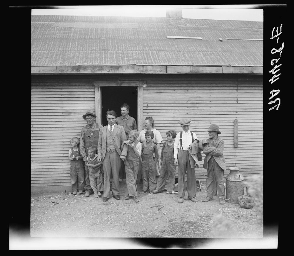 A large family on land too poor to give them a living. Oneida County, Idaho. Sourced from the Library of Congress.
