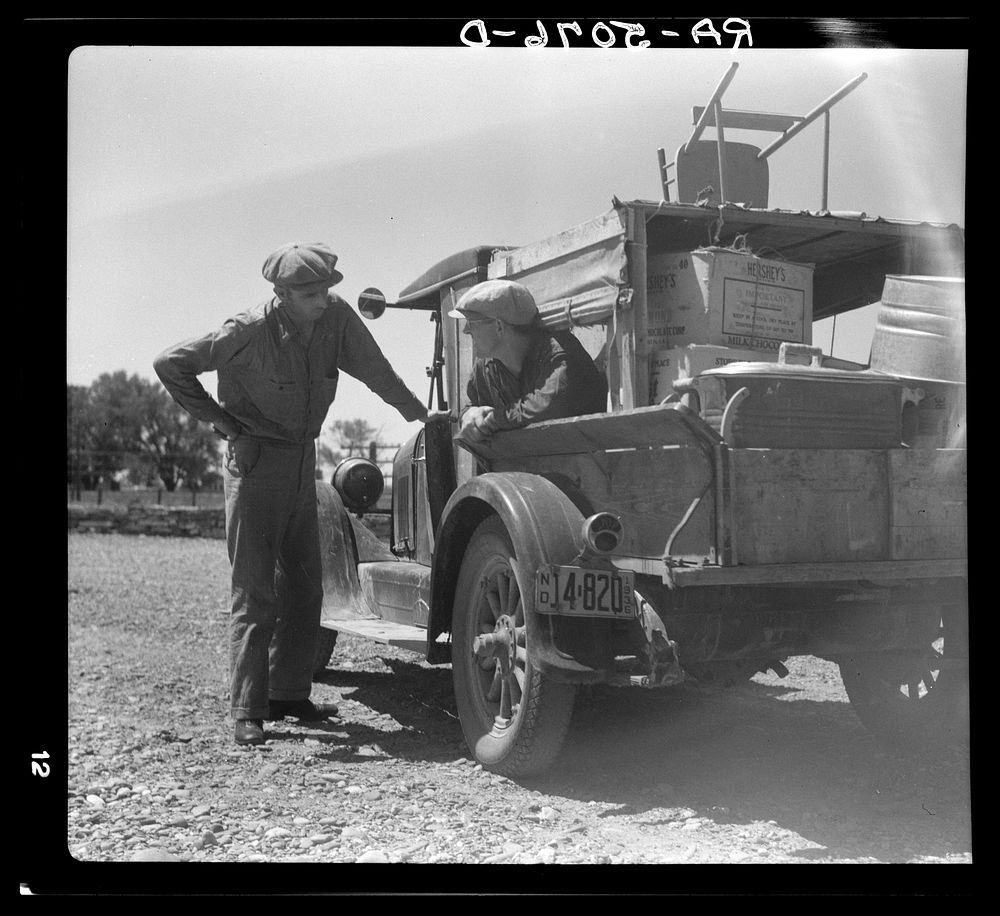 North Dakota farmers moving west. Miles City, Montana. Sourced from the Library of Congress.