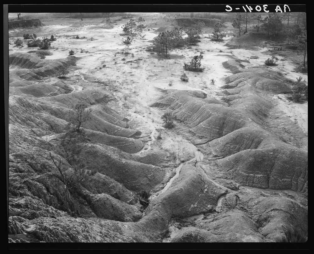 Erosion near Jackson, Mississippi. Sourced from the Library of Congress.