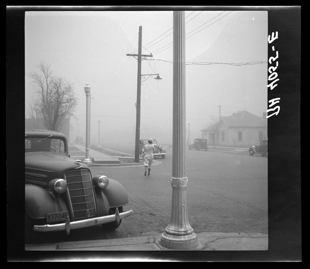 Dust storm. Amarillo, Texas. Sourced from the Library of Congress.