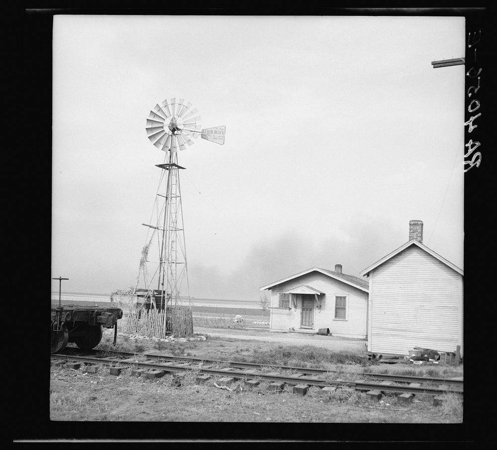 Approaching dust storm. Randall County, Texas. Sourced from the Library of Congress.