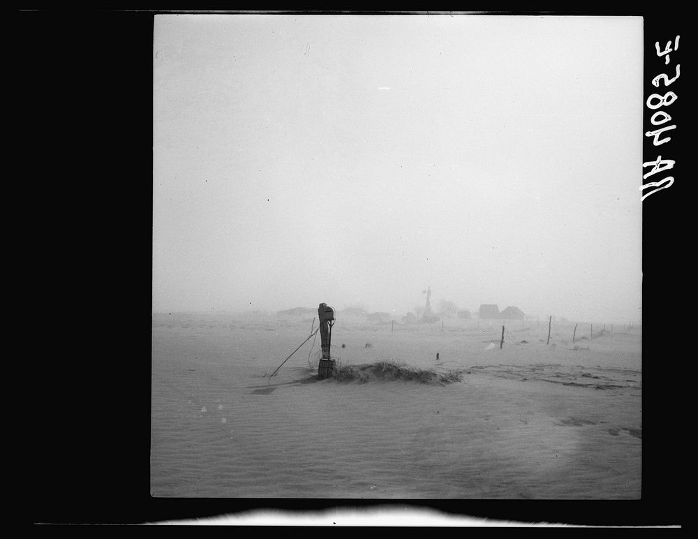 Dust storm. Oklahoma. Sourced from the Library of Congress.