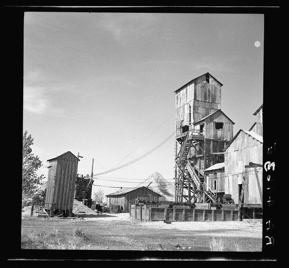 Abandoned lead mine. Cherokee County, Kansas. Sourced from the Library of Congress.