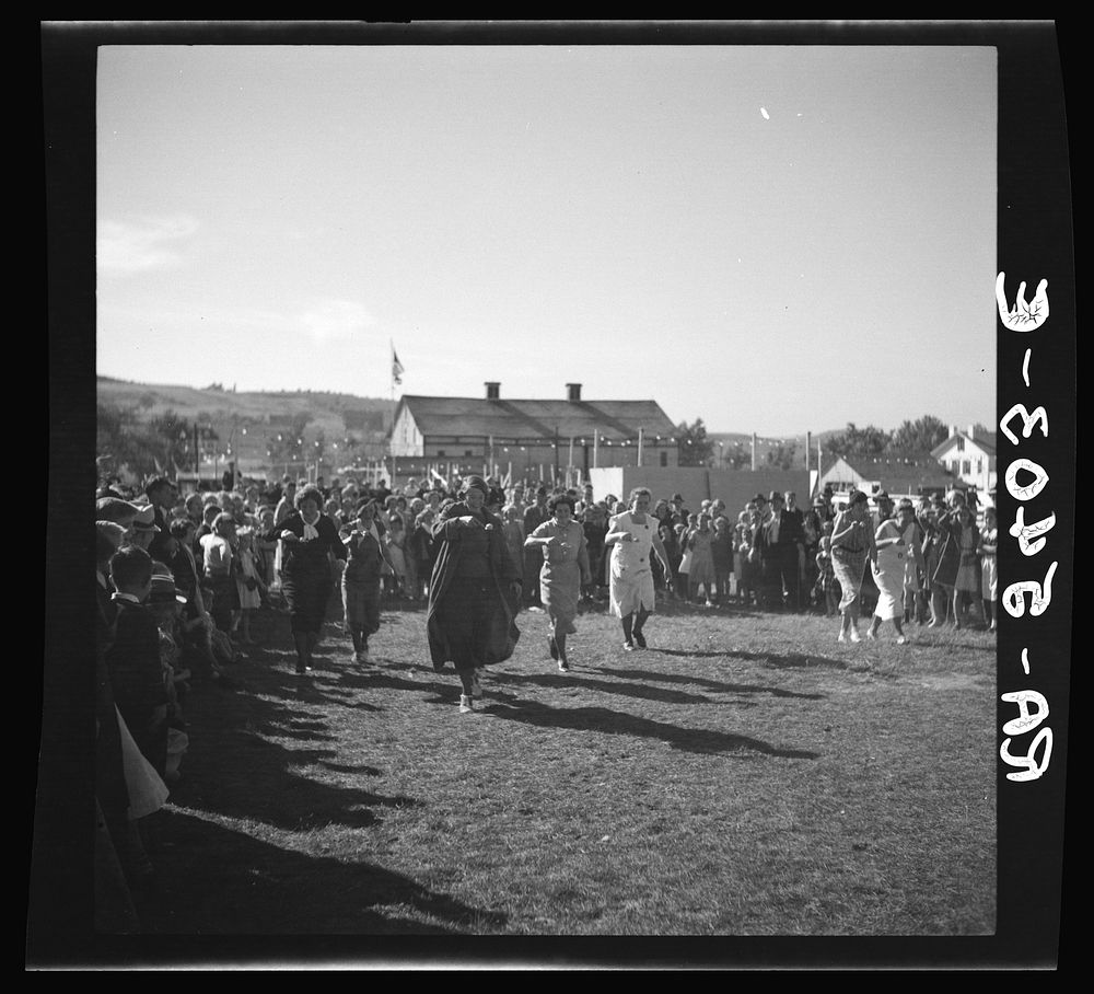 Egg and spoon race at the first Westmoreland Fair, Pennsylvania. Sourced from the Library of Congress.
