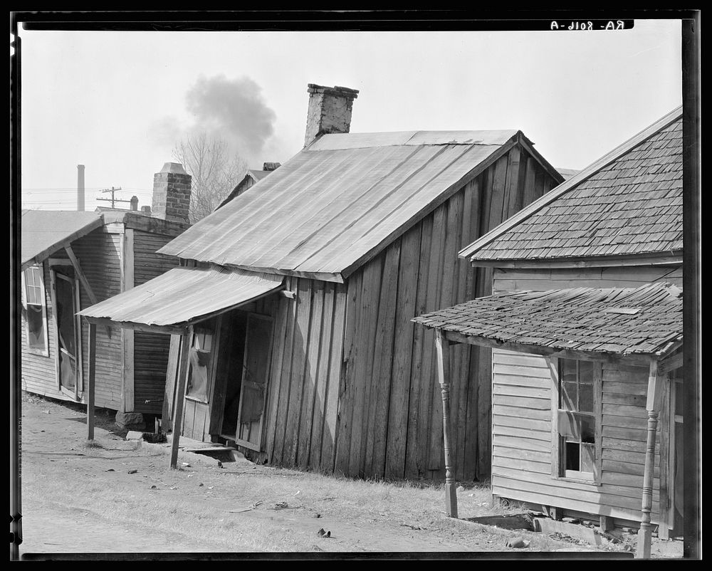  houses. Mississippi. Sourced from the Library of Congress.