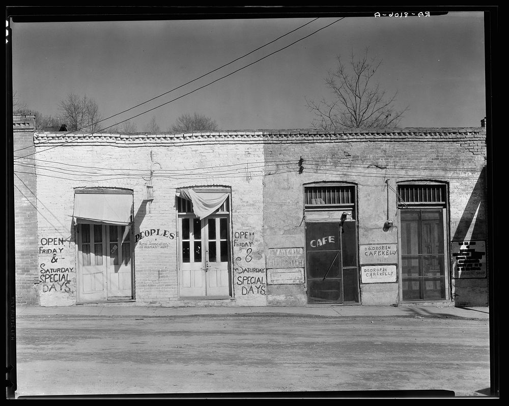 Main street storefronts. Edwards, Mississippi. Sourced from the Library of Congress.