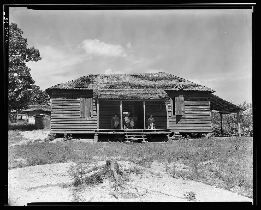 Home of cotton sharecropper Floyd Borroughs. Hale County, Alabama. Sourced from the Library of Congress.