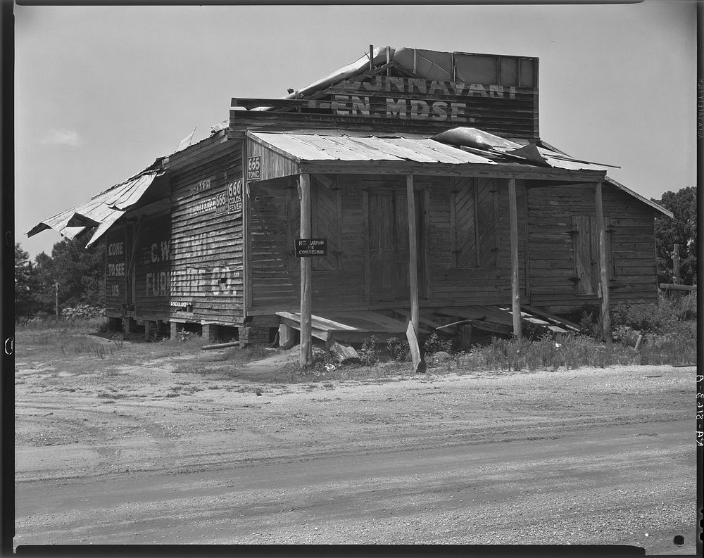 Abandoned store. Advance, Alabama. Sourced from the Library of Congress.