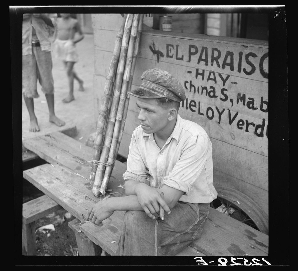 Longshoreman. San Juan, Puerto Rico. Sourced from the Library of Congress.